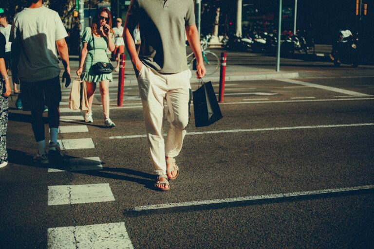 Waarom de Birkenstock herenslipper dé ultieme zomeressential van dit jaar is
